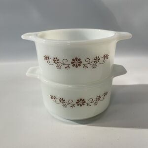 Dynaware Pyr-O-Rey Pyrex Milk Glass Brown Daisy 2 Casserole Bowl Dish